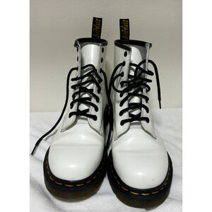 Doc Dr Martens Air Wair 11821 White Boots JY004 Eyelet US Womens Sz 7